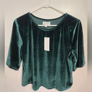NWT Womens Ripley Rader Emerald Short Sleeve Velvet Top Size 1+ (L-XL)